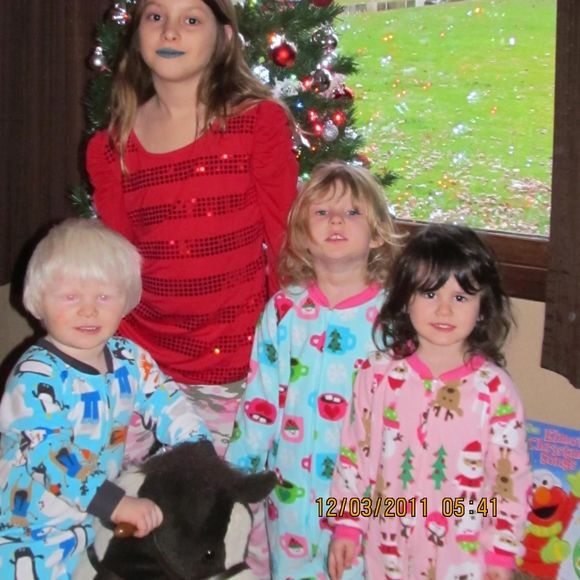 Meet your Posher, Candace - Picture 1 of 1